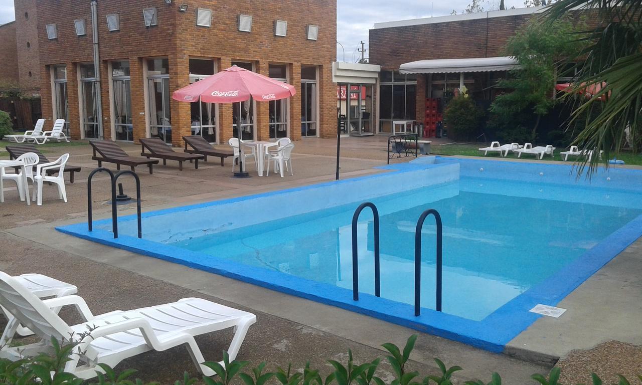 Brisas Del Rio Apart Hotel Termas del Daymán Zewnętrze zdjęcie
